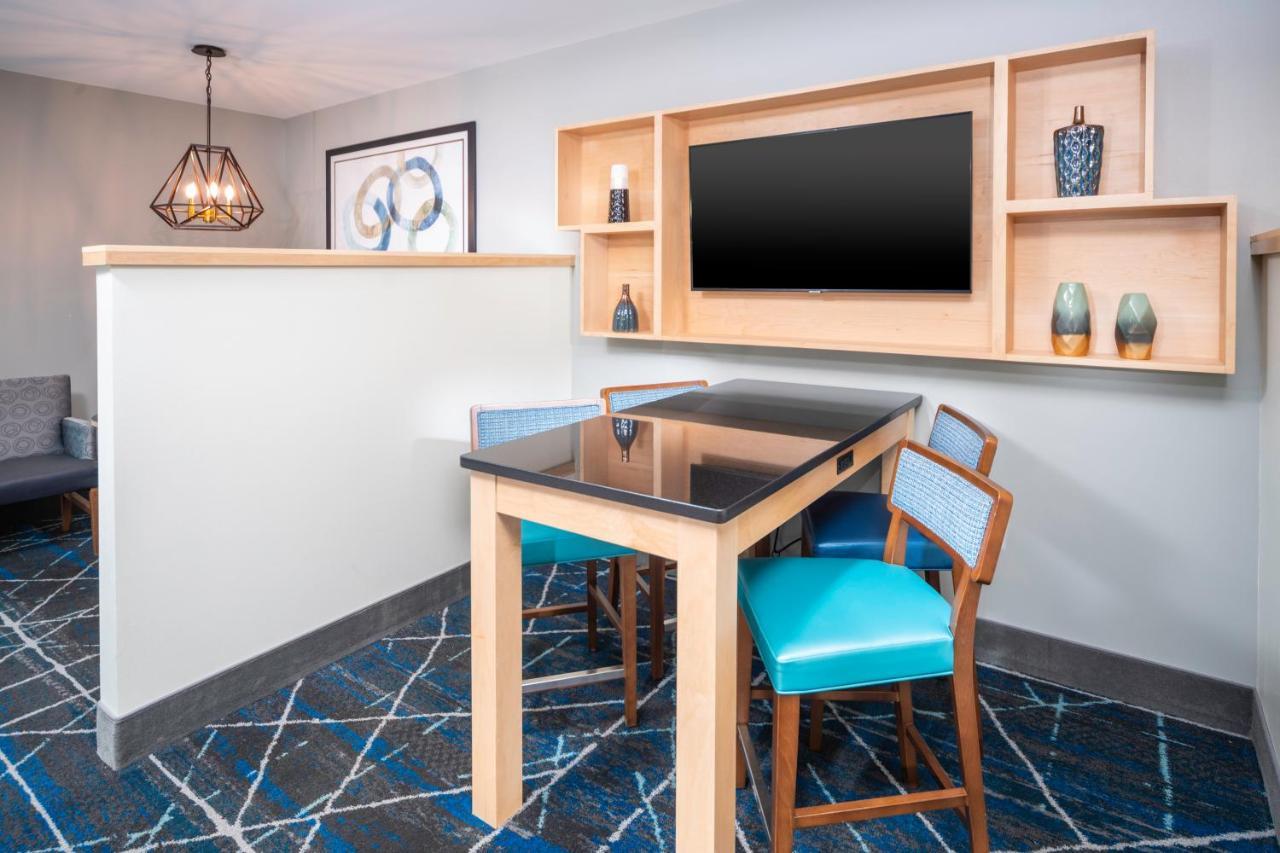 Holiday Inn Express - Brevard By Ihg Exterior photo